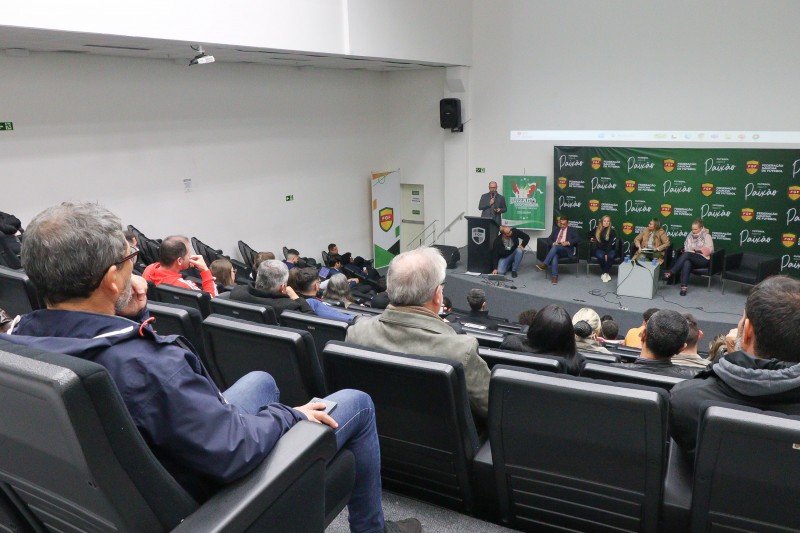 O evento teve como objetivo debater solu&ccedil;&otilde;es para mitigar as diferentes formas de viol&ecirc;ncia e discrimina&ccedil;&atilde;o no futebol.