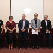 A Defensoria Pública é uma das parceiras da campanha que combate a violência contra as mulheres.