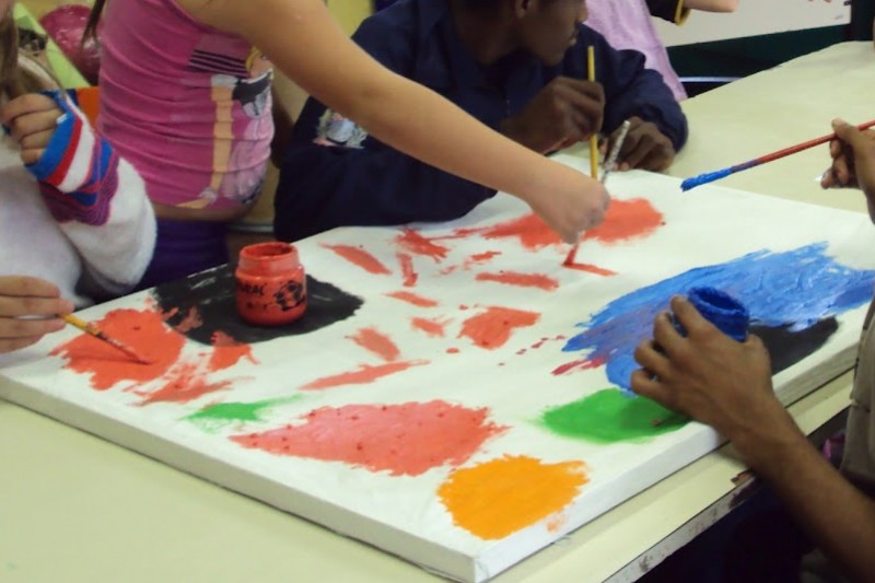 A ACP fui ajuizada para que o munic&iacute;pio contrate transporte digno para os alunos matriculados no Centro Lampadinha