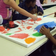 A ACP fui ajuizada para que o munic&iacute;pio contrate transporte digno para os alunos matriculados no Centro Lampadinha