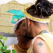 Um dos pares, adepto da umbanda, optou por consagrar a celebra&ccedil;&atilde;o de acordo com os preceitos da religi&atilde;o de matriz africana.