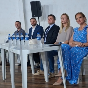 Em 2005, a comunidade iniciou a organiza&ccedil;&atilde;o para regularizar a &aacute;rea.