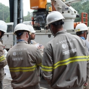 O acordo prev&ecirc; a substitui&ccedil;&atilde;o de estruturas de energia el&eacute;trica