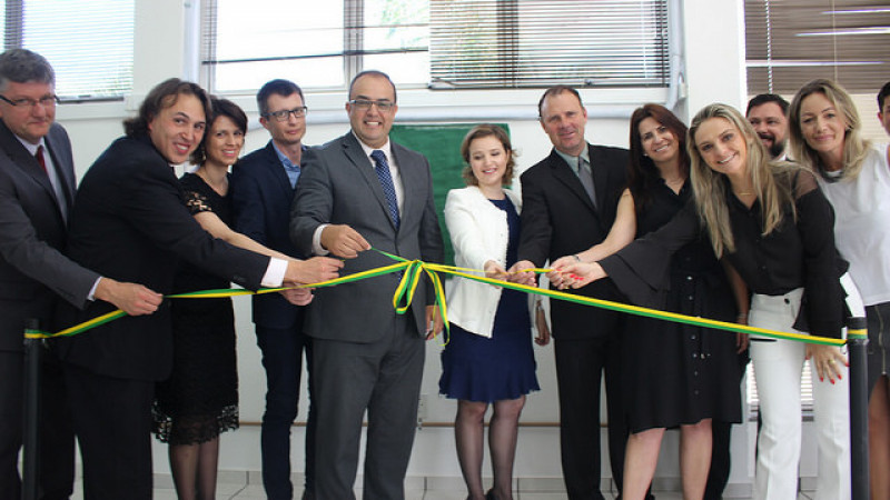 20171110170726inauguracaoigrejinha.jpg